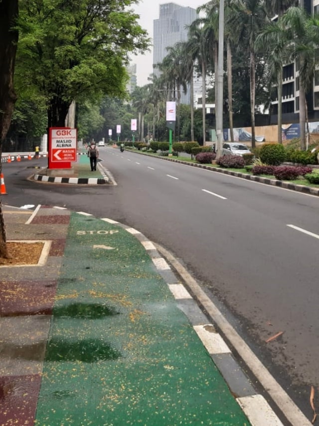 Lokasi kejadian tabrak lari pengendara grabwheels. Foto: Ulfa Rahayu/kumparan