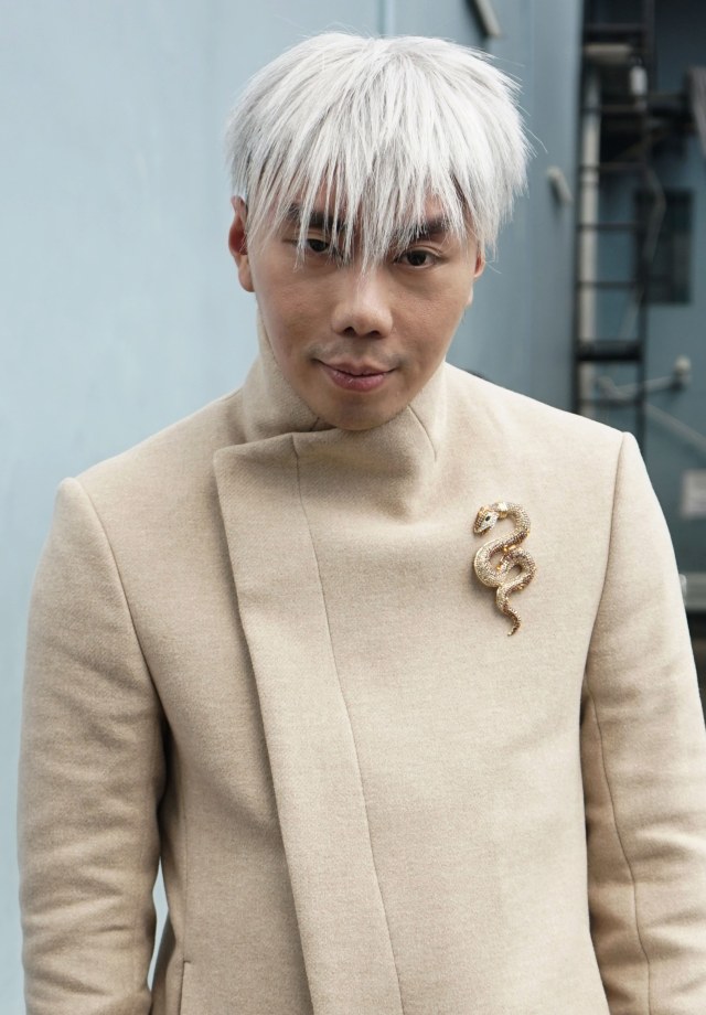 Peramal Roy Kiyoshi saat ditemui dikawasan Tendean, Jakarta, Rabu (13/11).  Foto: Ronny