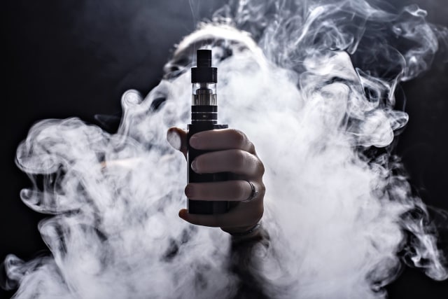 Ilustrasi Vape. Foto: Shutter Stock