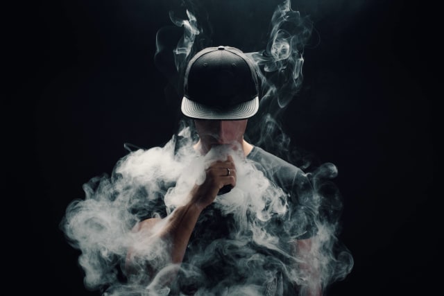 Ilustrasi Vape. Foto: Shutter Stock