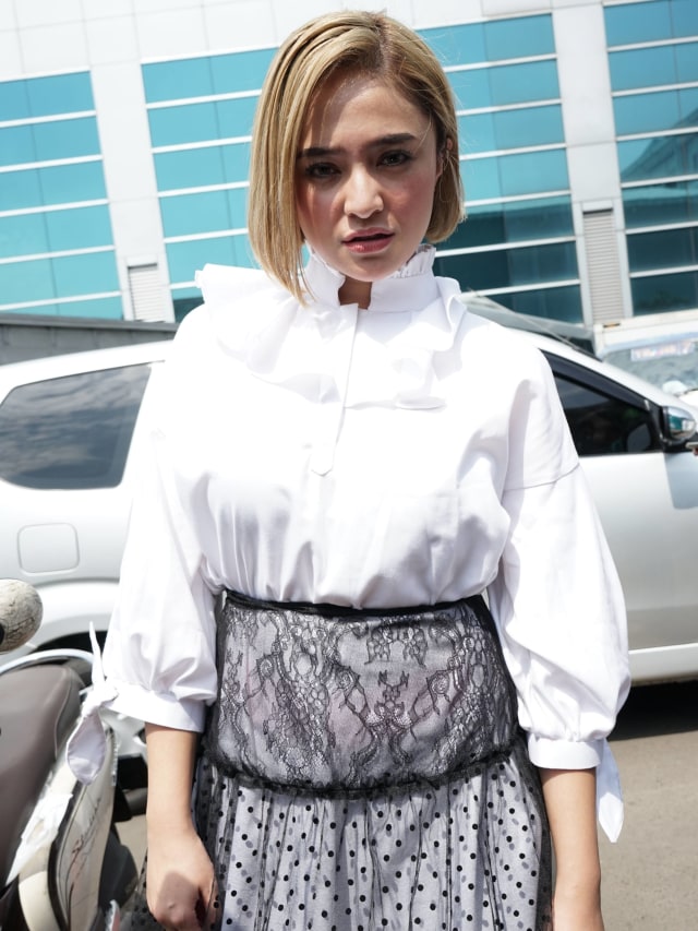 Artis Marshanda saat ditemui dikawasan Tendean, Jakarta, Jumat, (15/11).  Foto: Ronny