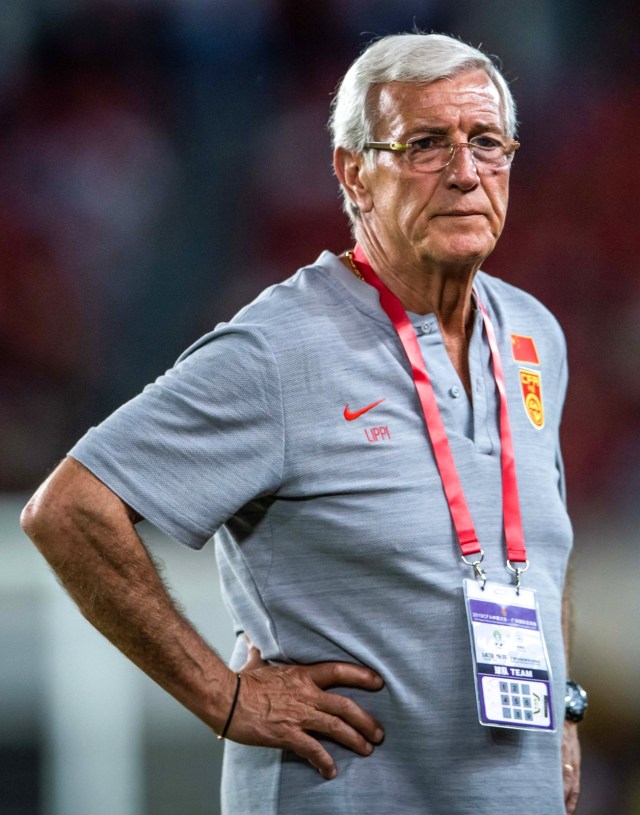 Marcello Lippi tak mampu bangkitkan Timnas China. Foto: AFP/Stringer