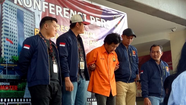 Konferensi pers pengungkapan kasus penyiraman cairan kimia, di Polda Metro Jaya, Jakarta, Sabtu (16/11/2019). Foto: Ricky Febrian/kumparan