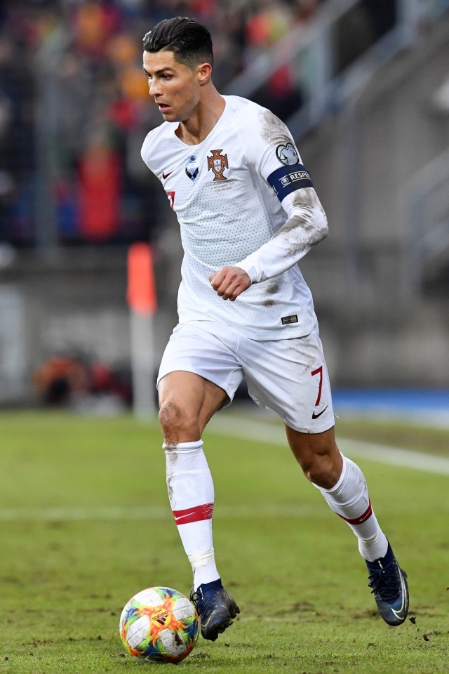 Cristiano Ronaldo dalam petandingan melawan Luksemburg. Foto: AFP/John Thys