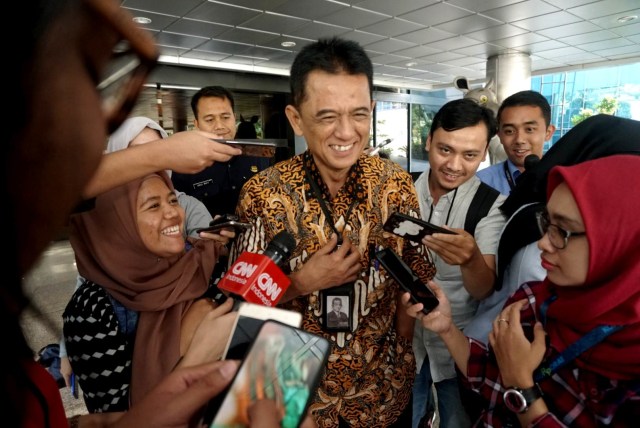 Chandra Hamzah usai bertemu Erick Thohir di kementerian BUMN. Foto: Iqbal Firdaus/kumparan