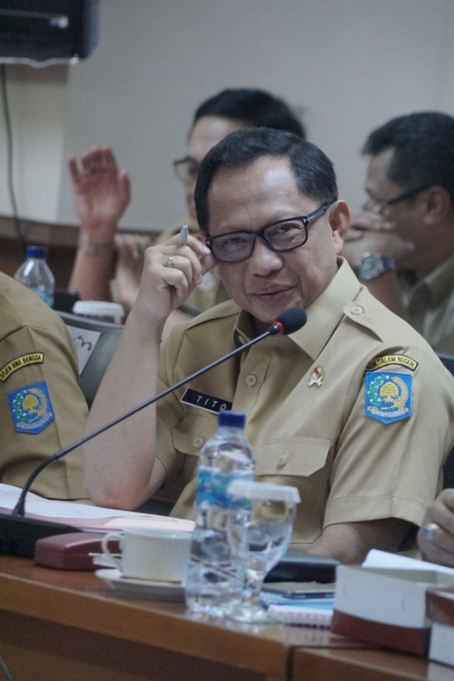 Menteri Dalam Negeri RI Tito karnavian saat melakukan rapat bersama dengan Komite 1 DPD RI. Foto: Helmi Afandi Abdullah/kumparan