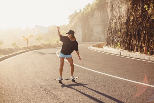 com-Ilustrasi longboarding Foto: Shutterstock