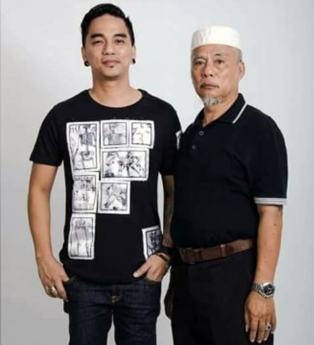 Enda Ungu bersama mendiang ayahnya