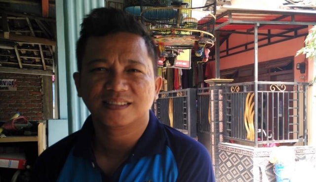 Ari salah satu tetangga ADM yang diamankan Tim Densus 88