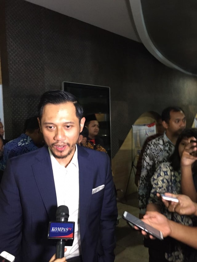 Waketum Demokrat, Agus Harimurti Yudhoyono, di Perpusnas RI, Selasa (19/11). Foto: Muhammad Darisman/kumparan