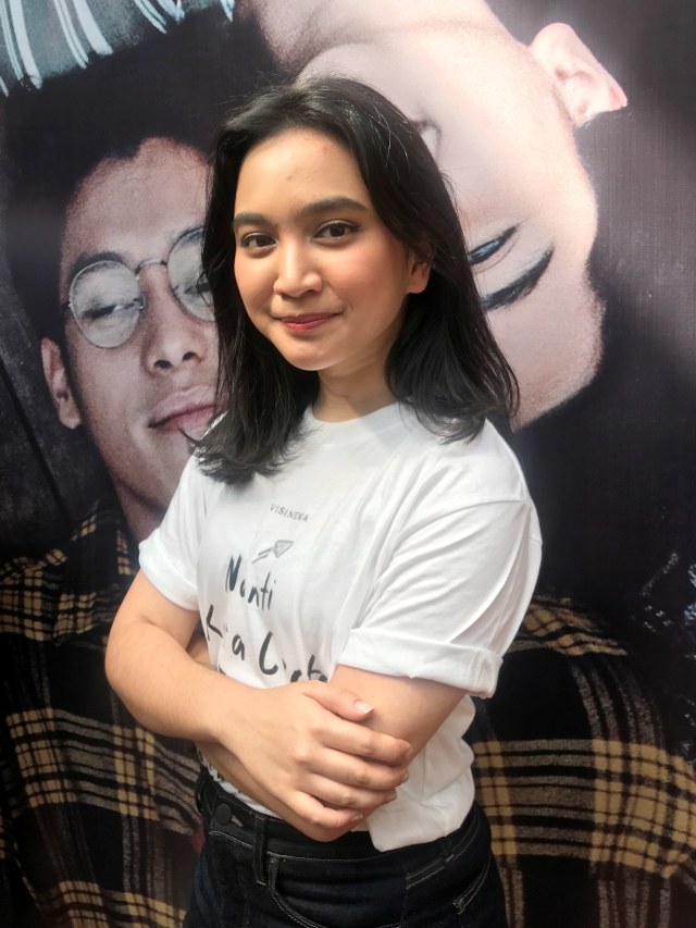 F m f jinsiy aloqa Eng uzun sochli va eng chiroyli intim jingalak qizlarning fotosuratlari