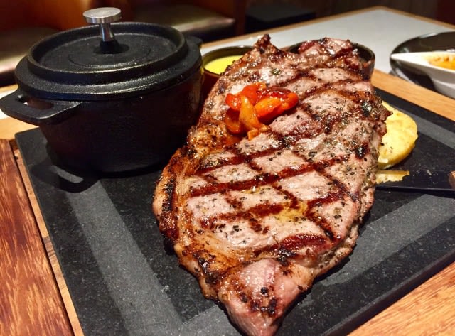 Makanan di Collin's Grill PIM Foto: Safira Maharani/kumparan