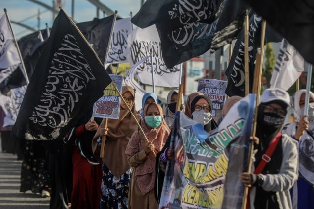 Aksi solidaritas untuk Palestina di Banda Aceh, Aceh, Kamis (16/5). Foto: Suparta/acehkini