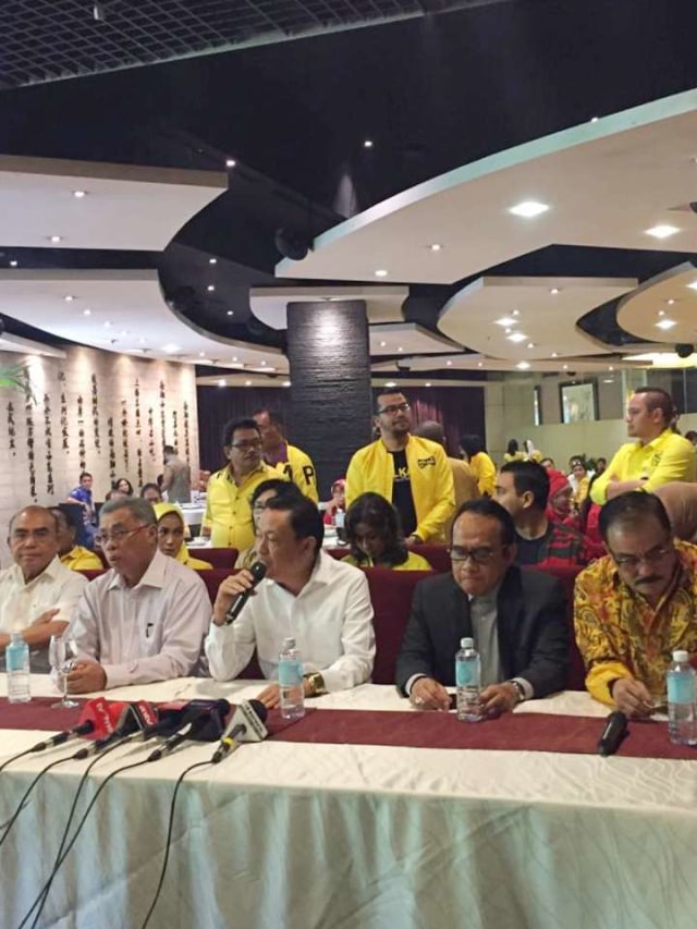 Konpers deklarasi dukung Bamsoet jadi Caketum Golkar, di Hotel Sultan, Rabu (20/11). Foto: Muhammad Darisman/kumparan