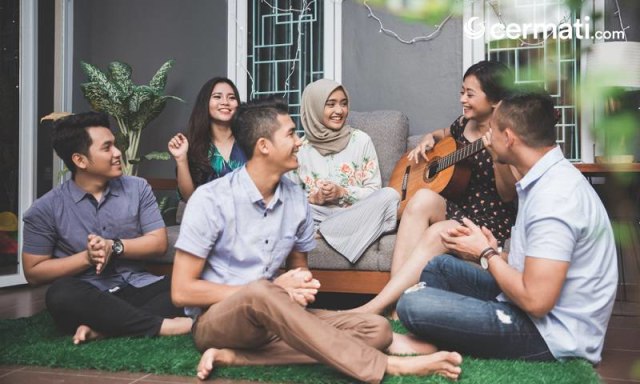 5 Cara Mudah agar Kamu Makin Disukai Orang-orang di Sekitar