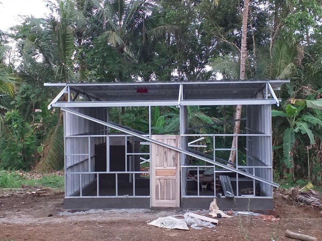 Potret rumah di Ciamis yang dibangun hanya dengan modal Rp 15 juta. (Foto: Facebook/Setyhanissa Oktaviana)