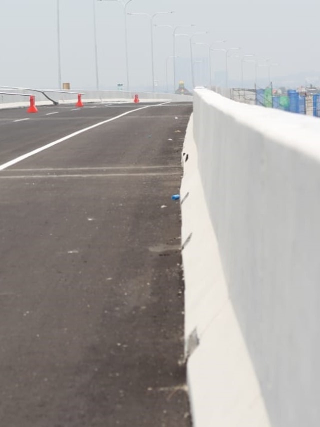 Ruas tol Krian-Legundi di Jawa Timur yang dikerjakan PT Waskita Beton Precast Tbk. Foto: Wendiyanto Saputro/kumparan 