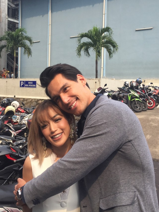 Jessica Iskandar dan Richard Kyle saat ditemui di kawasan Tendean, Jakarta Selatan (22/11). 
 Foto: Alfadillah/kumparan 