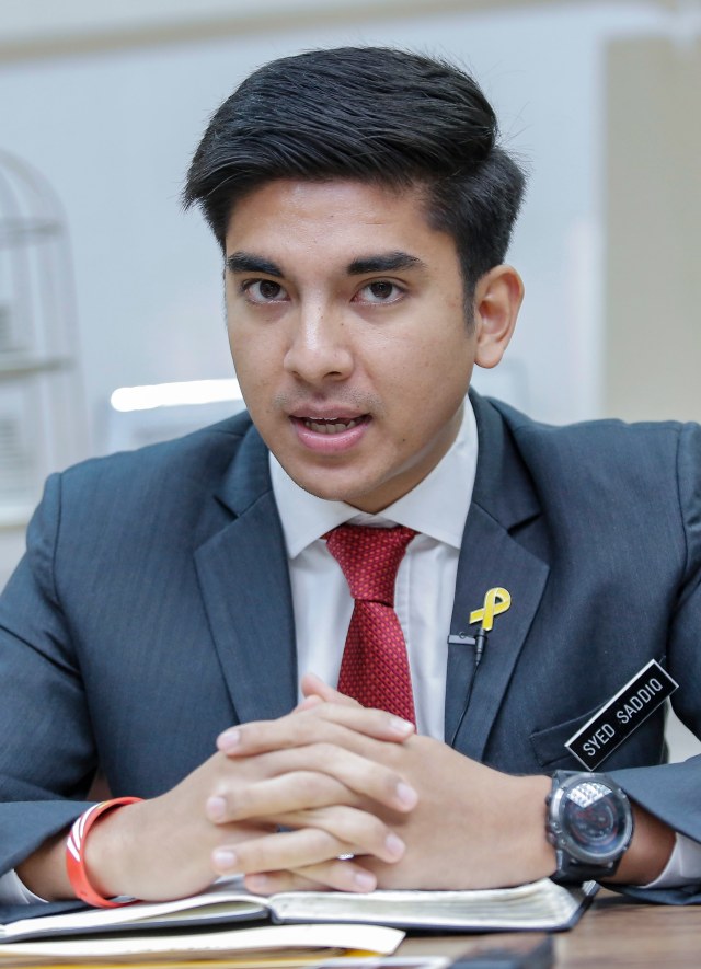 Menteri Belia dan Sukan Malaysia Syed Saddiq. Foto: Shutter Stock 