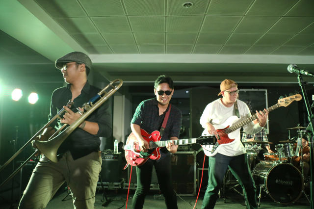 Penampilan Skastra di JGTC Universitas Indonesia, Depok, Minggu (24/11/2019). Foto: Nugroho Sejati/kumparan