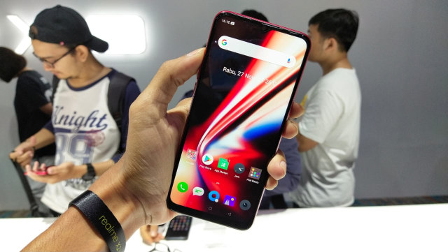 Smartphone Realme 5s. Foto: Aulia Rahman/kumparan