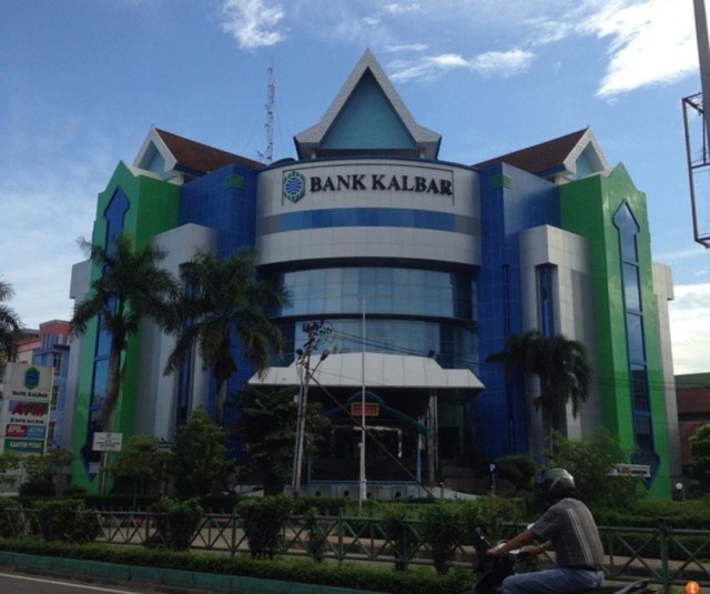 Gedung kantor pusat Bank Kalbar di Jalan Tanjungpura Pontianak. Foto: Dok Bank Kalbar