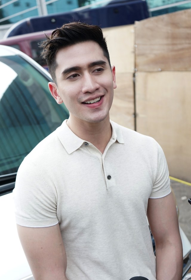 Artis Verrell Bramasta saat hadir ditemui dikawasan Tendean, Jakarta, Kamis, (28/11).  Foto: Ronny 