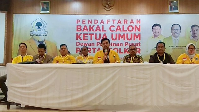 Konferensi pers komite pemilihan terkait persiapan pendaftaran caketum Golkar di DPP Golkar, Kamis (28/11/2019). Foto: Paulina Herasmaranindar/kumparan