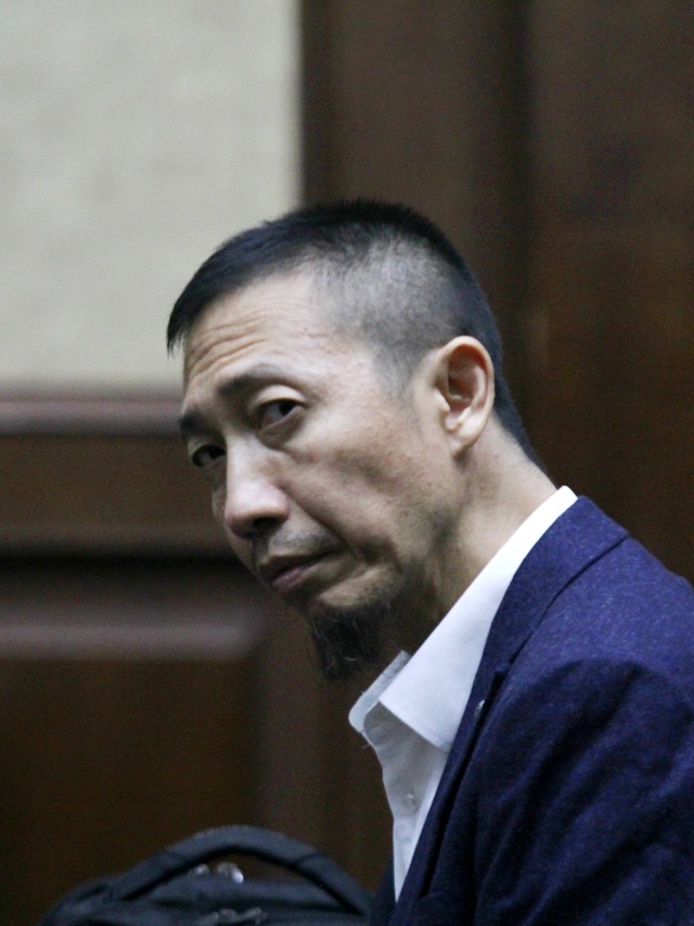 Terdakwa kasus suap Aspidum Kejati DKI Jakarta, Sendy Pericho, menjalani sidang putusan di Pengadilan Tipikor, Jakarta, Kamis (28/11/2019).
 Foto: Nugroho Sejati/kumparan