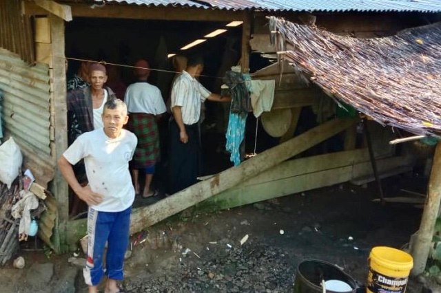 Rumah warga yang dirusak gajah. Dok. Ridwan Ahmad