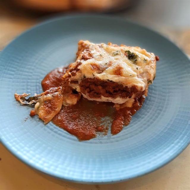 Beef lasagna di Mangiamo Foto: Azalia Amadea/Kumparan