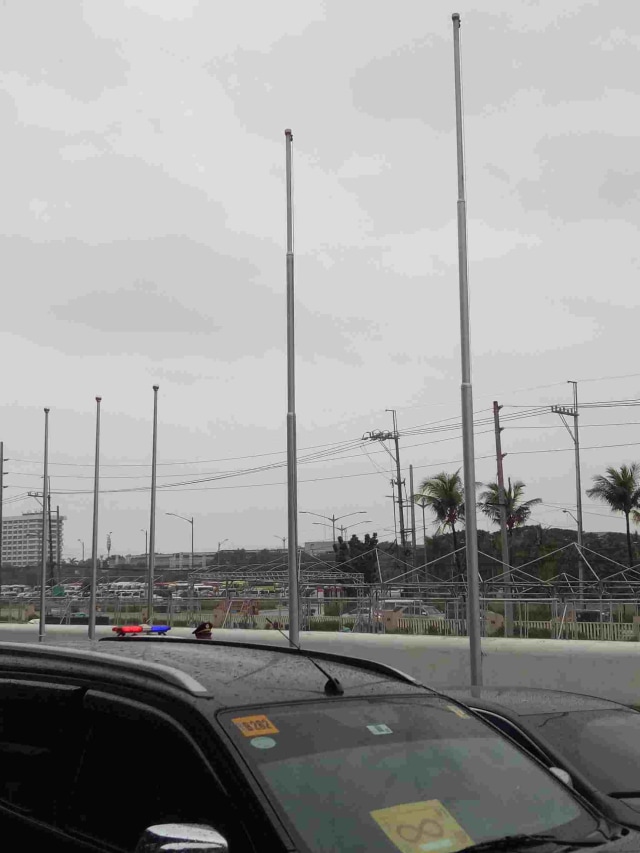 Kondisi hujan dan angin di kawasan venue World Trade Center (WTC), Manila, Filipina. Foto: Aditia Rizki Nugraha/kumparan