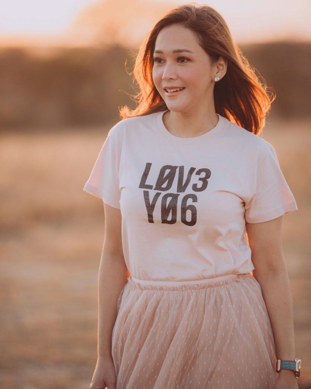 Maia Estianty yang tengah menikmati liburan Foto: Instagram/@maiaestiantyreal