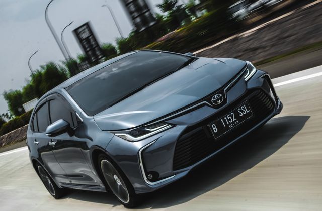 Toyota Corolla Altis Hybrid Foto: Bangkit Jaya Putra/kumparan