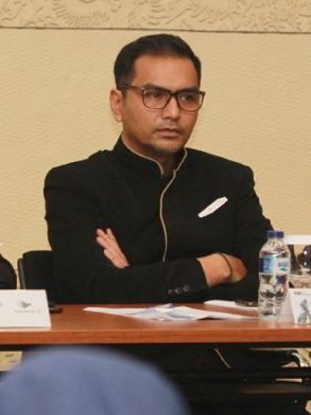 Direktur Keuangan Garuda Indonesia, Fuad Rizal. Foto: Antara Foto/ Muhammad Iqbal