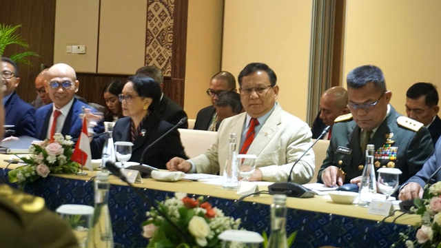 Menhan RI Prabowo Subianto dan Menlu RI Retno Marsudi melakukan pertemuan dengan Menlu dan Menhan Australia, di BNDCC, Bali, Jumat (6/12). Foto: Darin Atiandina/kumparan
