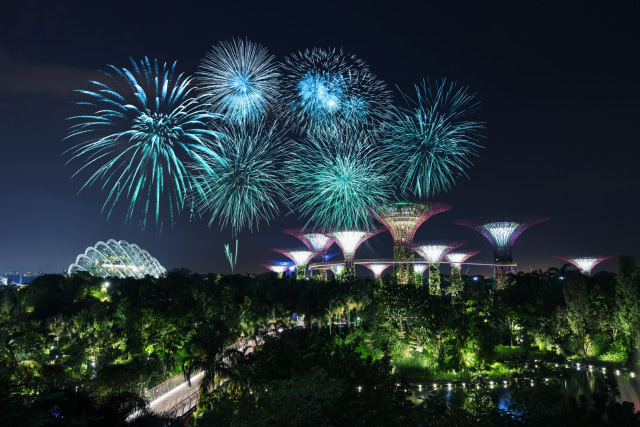 Perayaan Natal di Gardens by the Bay, Singapura. Foto: Shutterstock