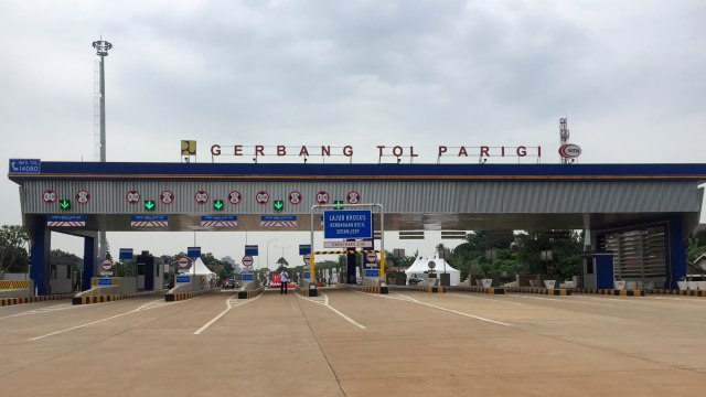 Tol Kunciran-Serpong yang akan diresmikan Presiden Joko Widodo. Foto: Moh Fajri/kumparan