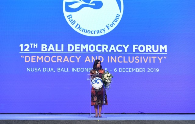 Meutya Hafid saat menutup BDF di Nusa Dua, Bali, Jumat (6/12). Foto: Dok. Kemlu RI