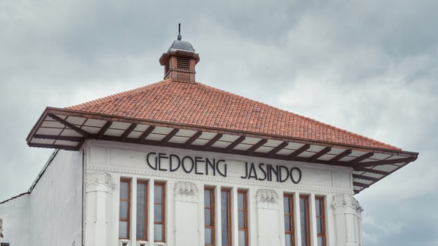 Ilustasi Gedoeng Jasindo. Foto: Shutter Stock