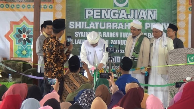 PBNW Meresmikan Masjid Syaikh Zainuddin di Ponpes Yanurain NW Gonjong