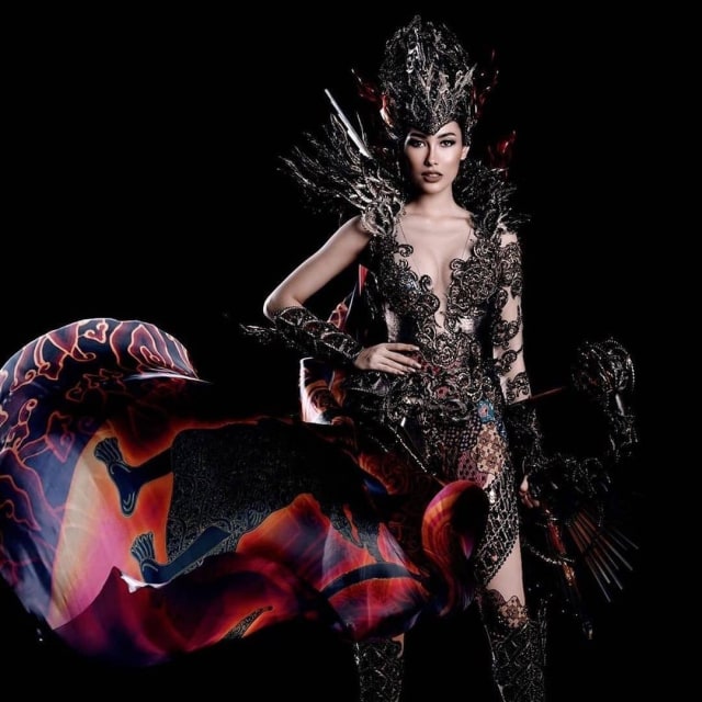 Kostum Nasional Frederika Alexis Cull. Foto: Instagram @officialputeriindonesia