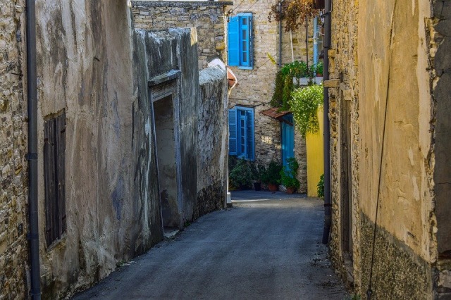 Ilustrasi jalanan di pedesaan. pixabay.com