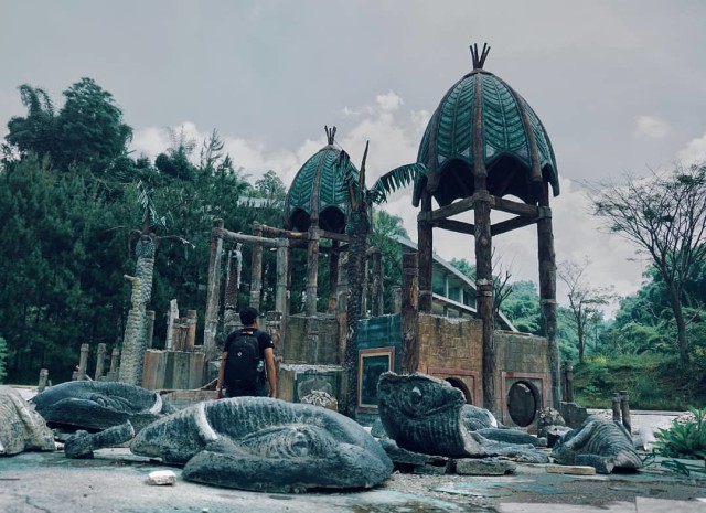 Kampung Gajah Wonderland di Bandung Foto: Instagram/@satryalasmana
