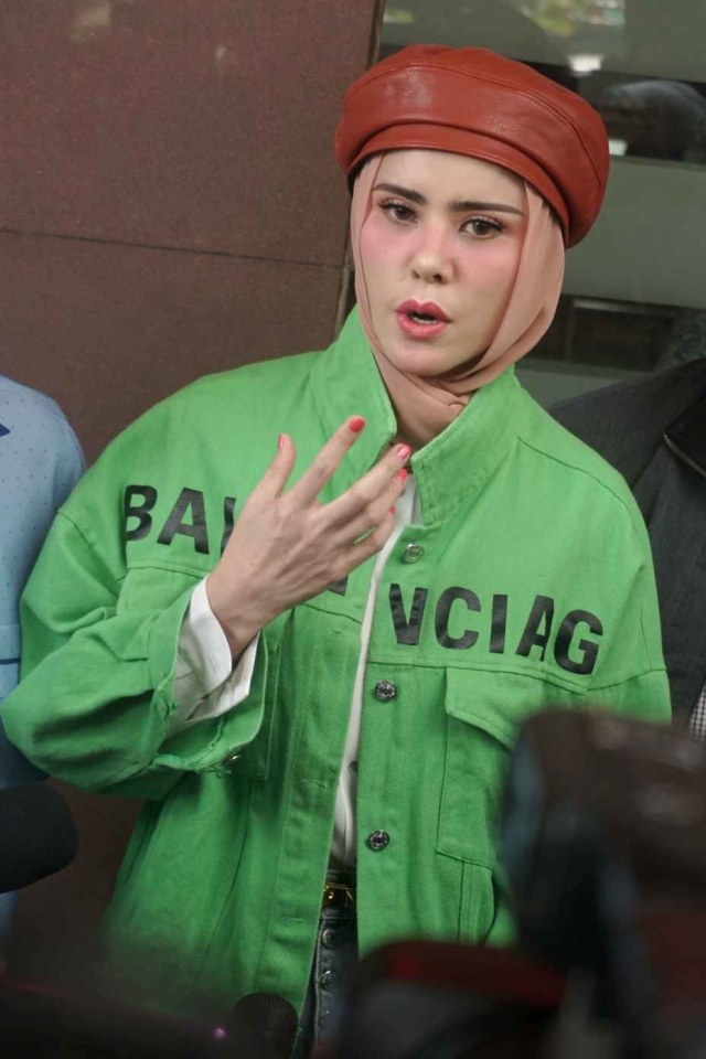 Angel Lelga di Polres Jakarta Selatan, Senin (9/12). Foto: Iqbal Firdaus/kumparan