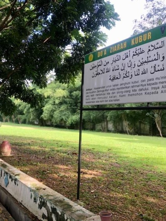 Kuburan Massal Korban Tsunami Aceh di Desa Siron, Kabupaten Aceh Besar. Foto: Suparta/acehkini 