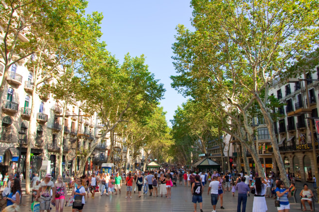 Ilustrasi wisatawan di La Rambla, Barcelona Foto: Shutterstock