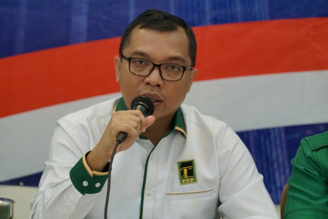 Wasekjen PPP Achmad Baidawi saat menggelar konferensi pers Mukernas V PPP di DPP PPP, Jakarta Pusat, Rabu (11/12). Foto: Helmi Afandi Abdullah/kumparan