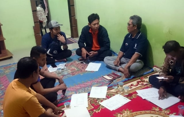 Rapat = Ngaret
