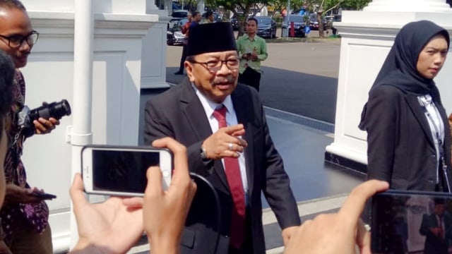 Eks Gubernur Jawa Timur, Soekarwo. Foto: Kevin S Kurnianto/kumparan